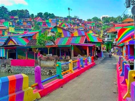 rainbow village baguio|Baguio, The Philippines Rainbow Village .